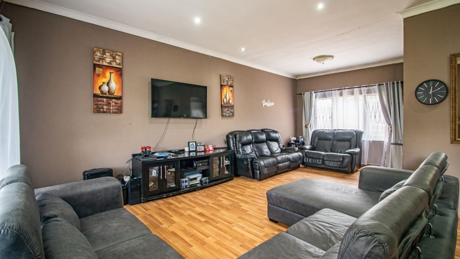 3 Bedroom Property for Sale in Amalinda Eastern Cape